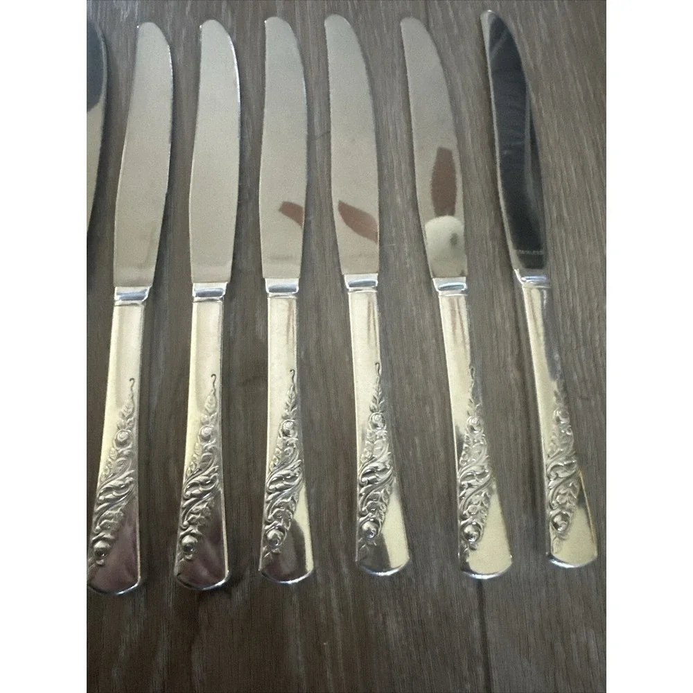 Vtg 1953‎ Bridal Corsage Lot 8 Dinner Knives Wallace Silver Plate Tradition AA+